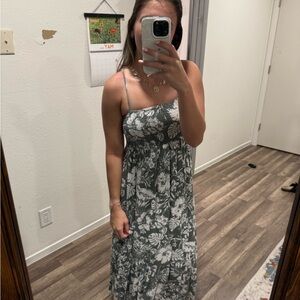 Eden & Olivia Green Floral Maxi Dress